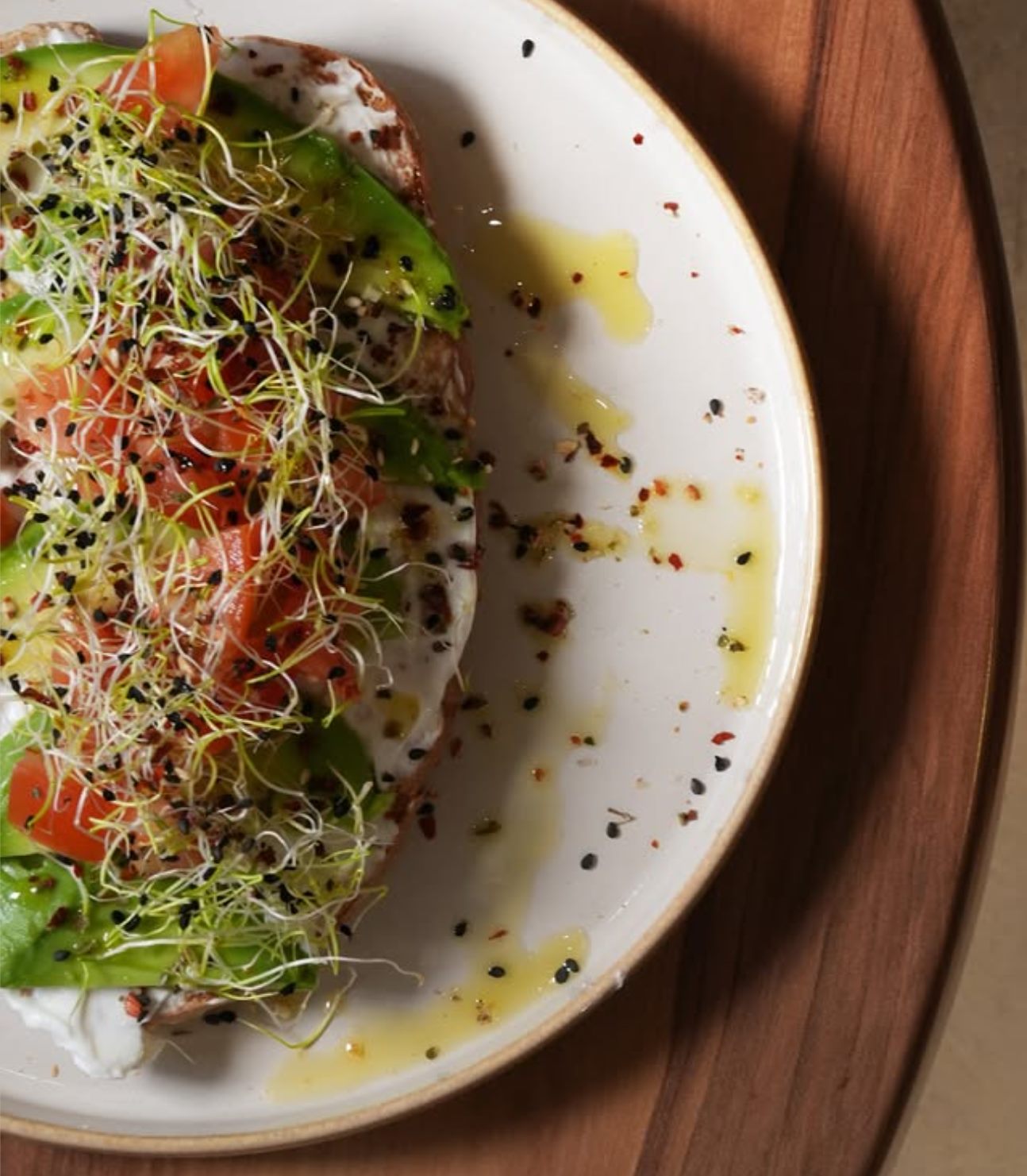 Tosta de salmón y aguacate